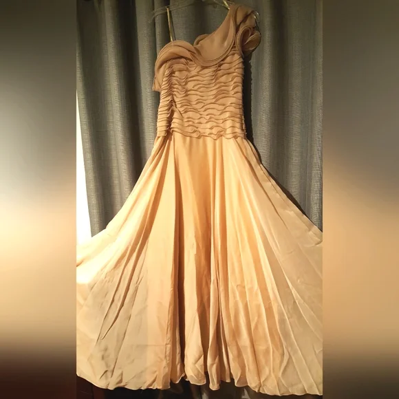 elegant evening dresses cheap Off-Shoulder Long Classy Formal Dress with Side Slit Emerald / XSmall main image 0